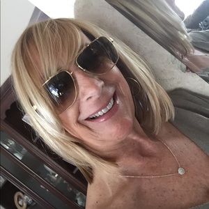 Meet your Posher, Lori